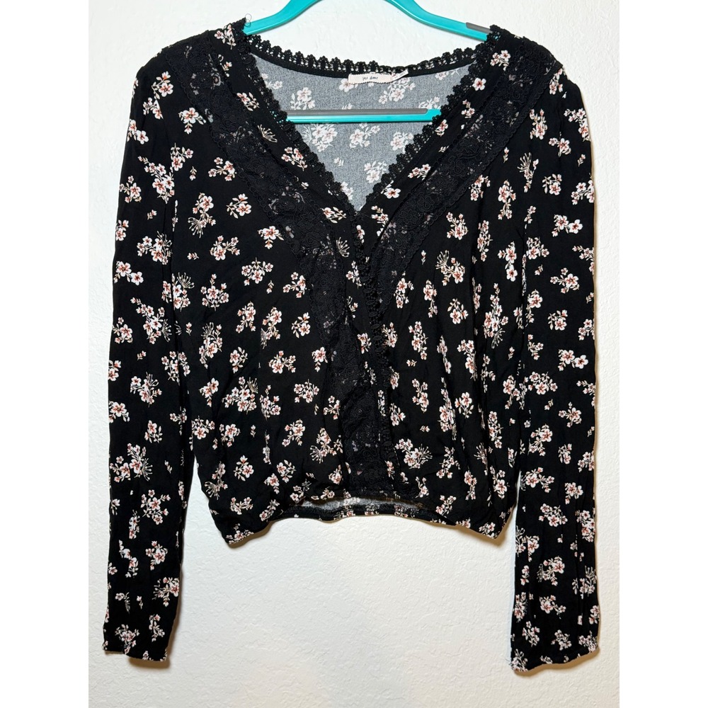 Mi Ami Francescas Black Floral Lace Trim Long Sleeve Surplice Wrap Top Medium